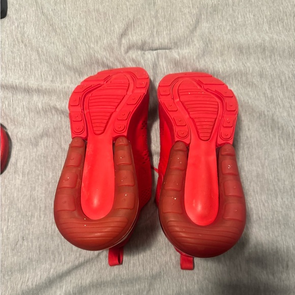 Men’s Nike Airmax - Picture 2 of 3